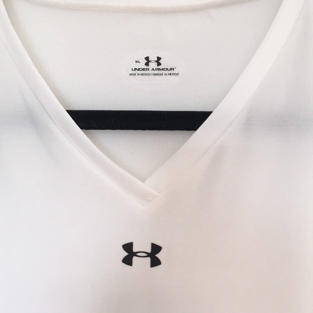Under Armour Tank Top - Picture 3 of 5